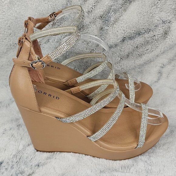 Torrid Sz 10WW Lucite Multi Strap Wedges Rhinestone Detail Stretchy Bands Dressy - Picture 4 of 12